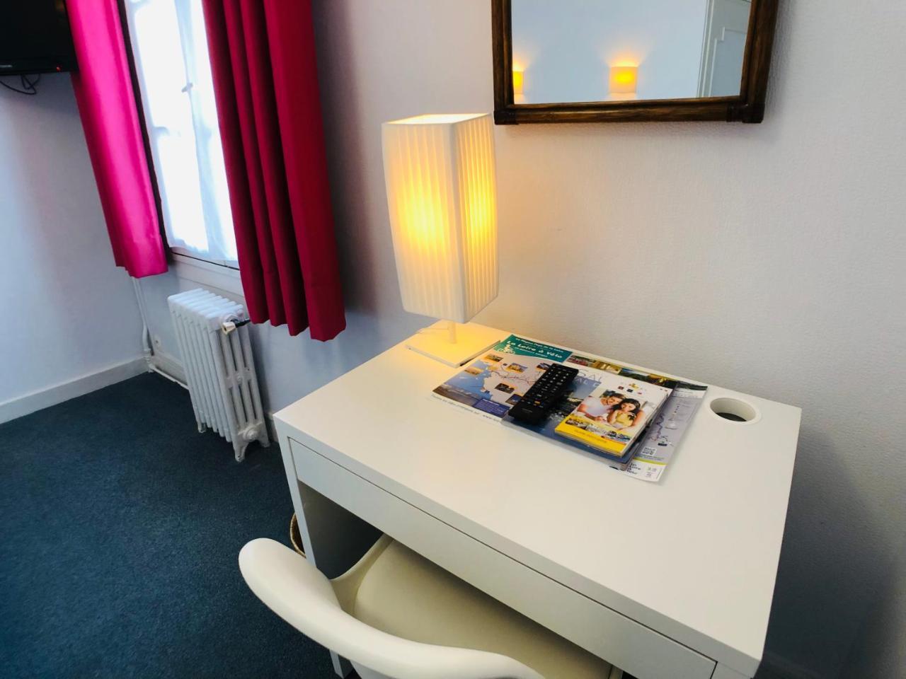 Cit'Hotel Le Volney Saumur Ngoại thất bức ảnh
